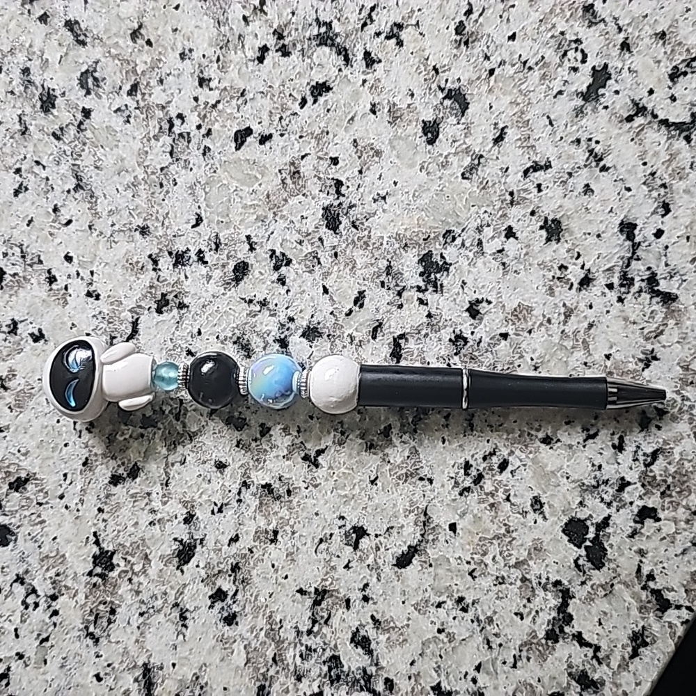 beaded disney doorable pen